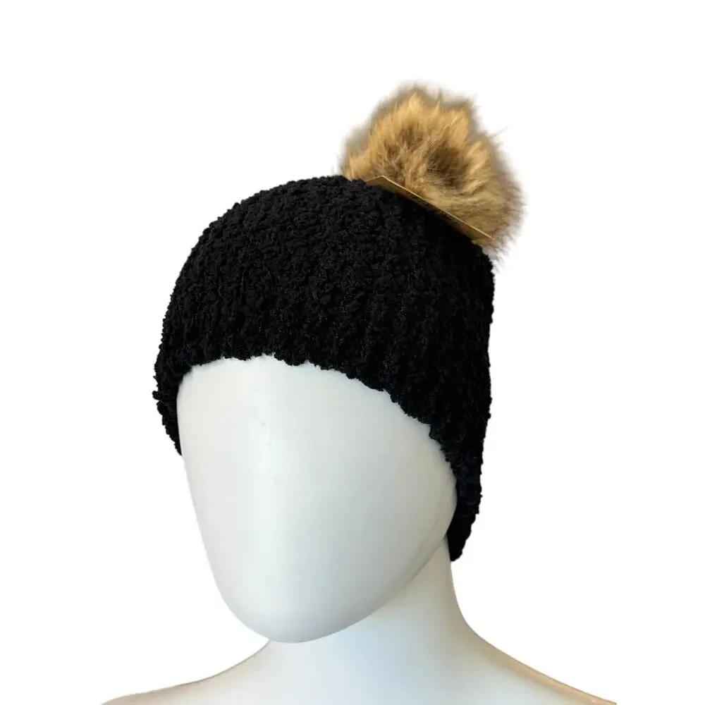 New ~ NORTHEAST OUTFITTERS ~Women's Cozy Cabin Cable Knit Fur Pom Hat